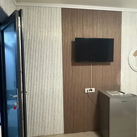 بيت ضيافة Poporului House كونستانتا