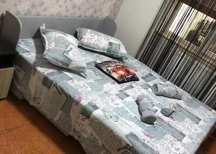 Poporului House Guest house